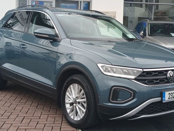 Volkswagen T-Roc SUV, Petrol, 2023, Blue