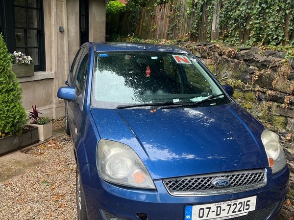 Ford Fiesta Hatchback, Petrol, 2007, Blue