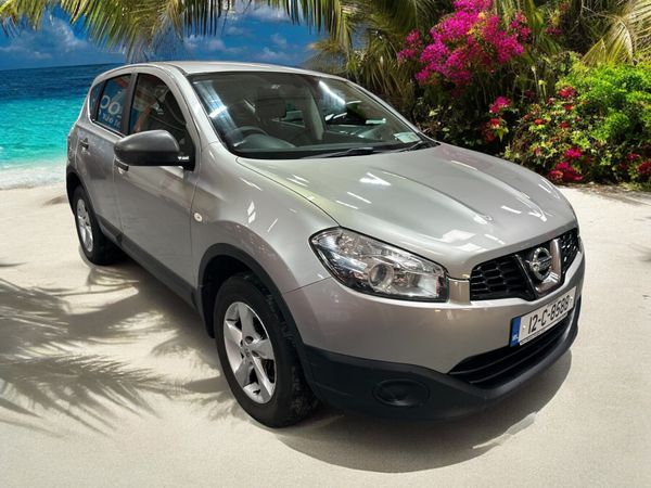 Nissan Qashqai MPV, Petrol, 2012, Silver