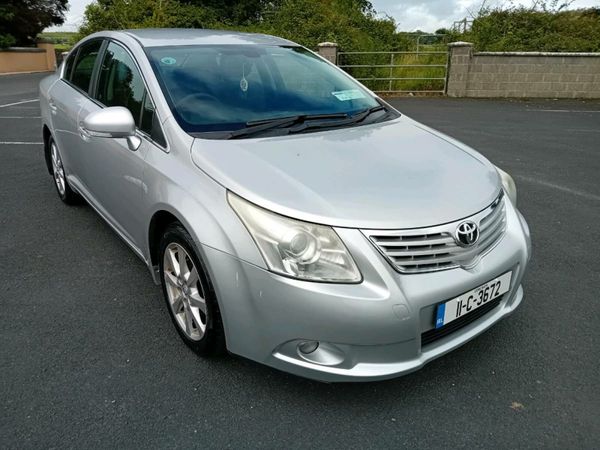 Toyota Avensis Saloon, Diesel, 2011, Silver