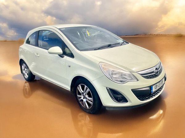 Opel Corsa Hatchback, Petrol, 2013, Green