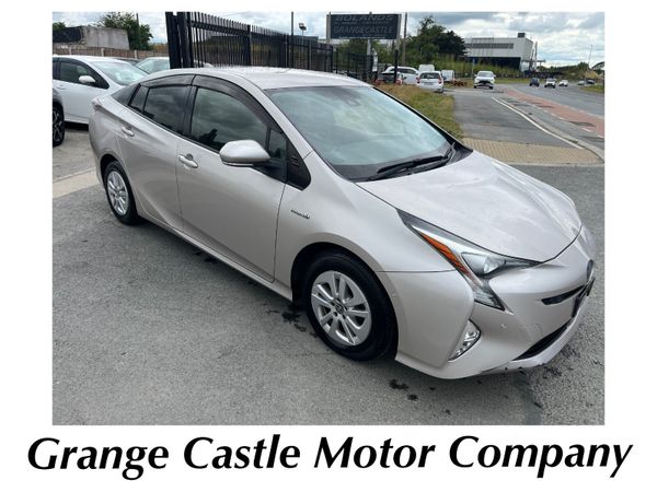 Toyota Prius Hatchback, Hybrid, 2018, Beige