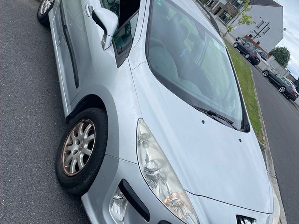 Peugeot 308 Estate, Diesel, 2010, Silver