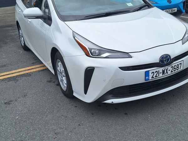 Toyota Prius Hatchback, Petrol Hybrid, 2022, Silver