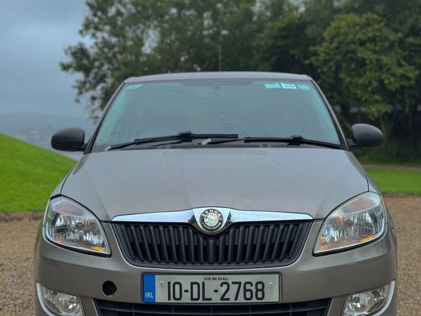 Skoda Fabia Hatchback, Petrol, 2010, Beige
