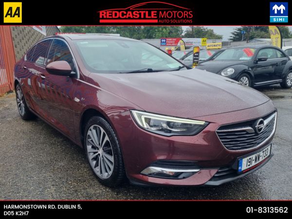 Opel Insignia Hatchback, Diesel, 2019, Red