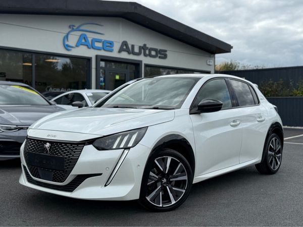 Peugeot 208 Hatchback, Petrol, 2021, White