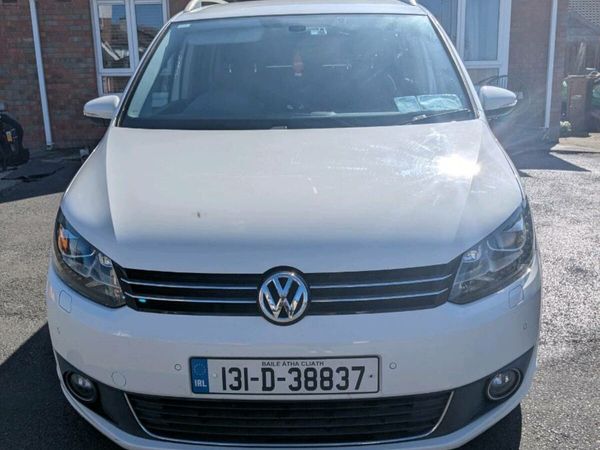 Volkswagen Touran MPV, Petrol, 2013, White