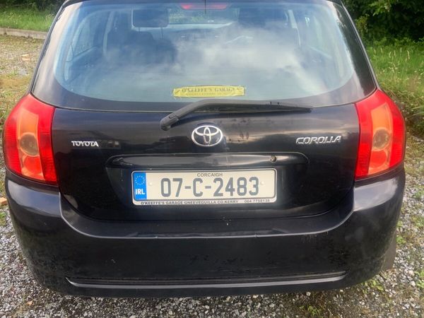Toyota Corolla Hatchback, Petrol, 2007, Black