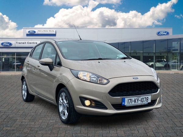 Ford Fiesta Hatchback, Petrol, 2017, Gold