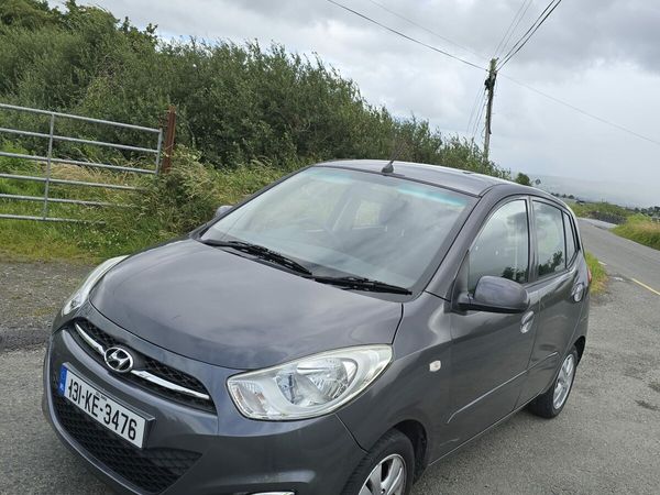 Hyundai i10 Hatchback, Petrol, 2013, Grey