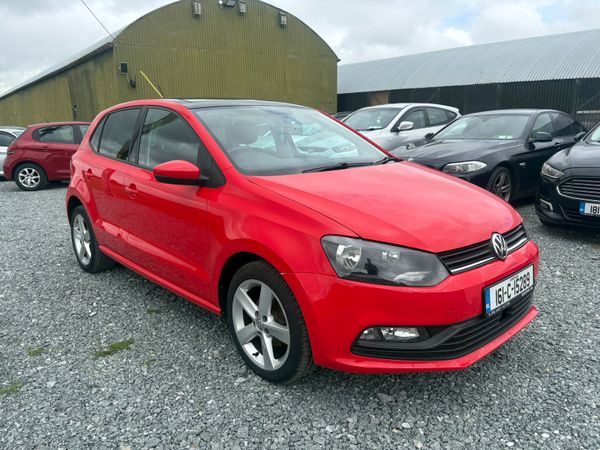 Volkswagen Polo Hatchback, Petrol, 2016, Red