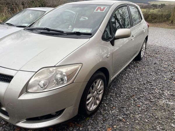 Toyota Auris Hatchback, Diesel, 2008, Silver