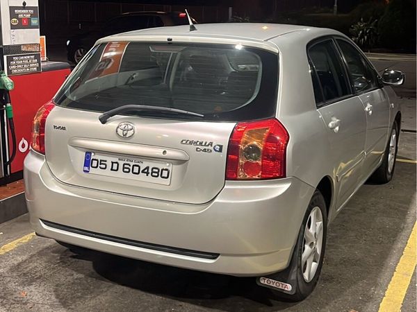 Toyota Corolla Hatchback, Diesel, 2005, Silver