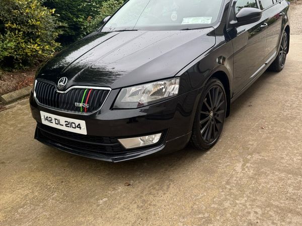 Skoda Octavia Estate, Diesel, 2014, Black