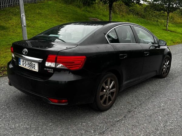 Toyota Avensis Saloon, Diesel, 2012, Black