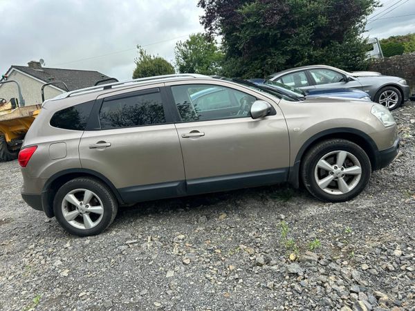 Nissan Qashqai+2 Hatchback, Diesel, 2010, Brown