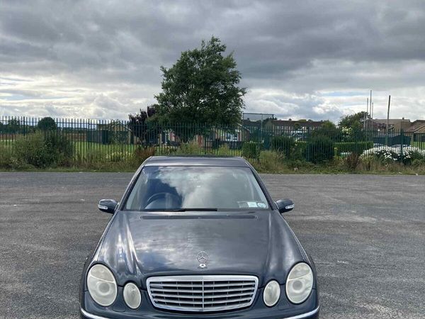 Mercedes-Benz E-Class Saloon, Petrol, 2004, Black