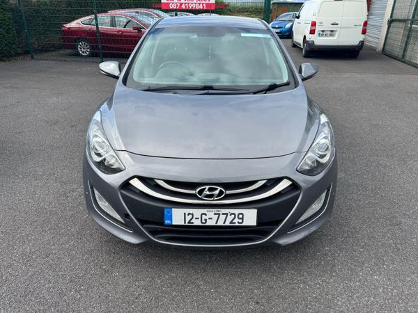 Hyundai i30 Hatchback, Diesel, 2012, Grey