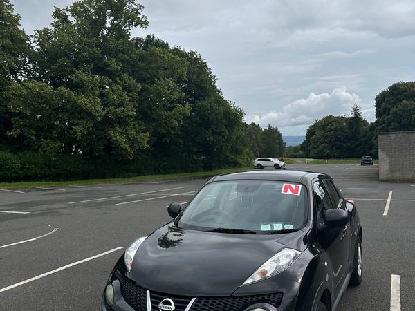 Nissan Juke SUV, Petrol, 2011, Black