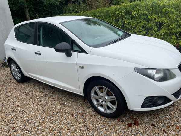 SEAT Ibiza Hatchback, Petrol, 2010, White