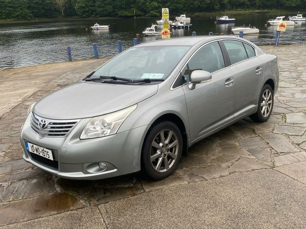 Toyota Avensis Saloon, Diesel, 2010, Grey