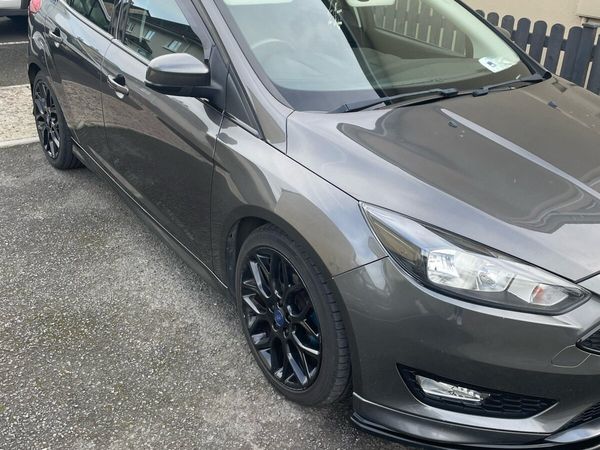 Ford Focus Hatchback, Diesel, 2016, Grey