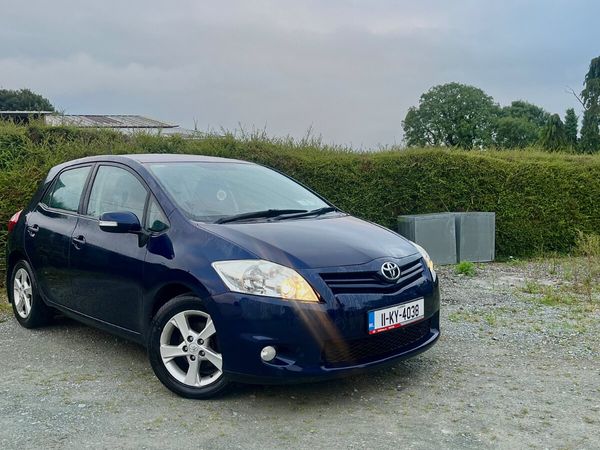 Toyota Auris Hatchback, Petrol, 2011, Blue