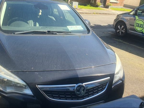 Vauxhall Astra Hatchback, Diesel, 2011, Black