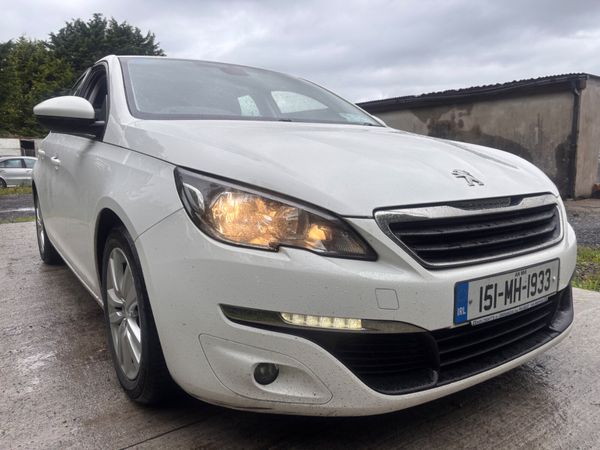 Peugeot 308 Hatchback, Diesel, 2015, White