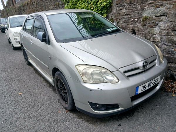 Toyota Corolla Hatchback, Petrol, 2005, Silver