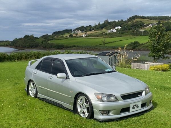 Toyota Other Saloon, Petrol, 1999, Silver