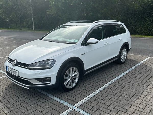 Volkswagen Golf Estate, Petrol, 2016, White
