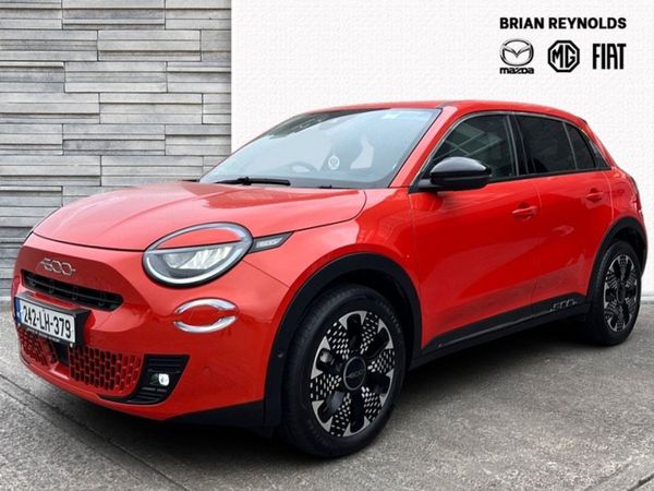 Fiat 600 Hatchback, Petrol, 2024, Orange