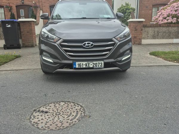Hyundai Tucson SUV, Diesel, 2016, Bronze