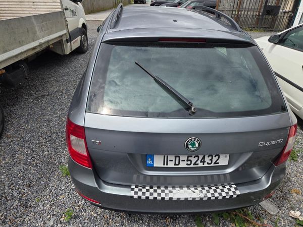 Skoda Superb Estate, Diesel, 2011, Grey
