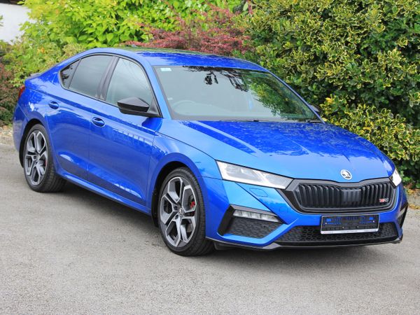 Skoda Octavia Hatchback, Diesel, 2023, Blue
