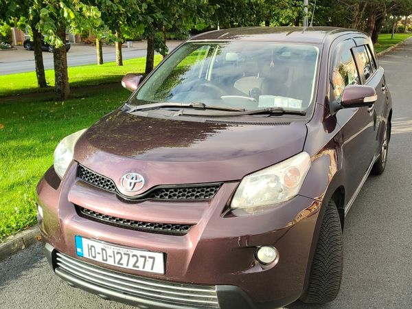 Toyota Urban Cruiser SUV, Petrol, 2010, Purple