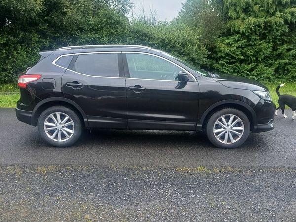 Nissan Qashqai SUV, Diesel, 2017, Black