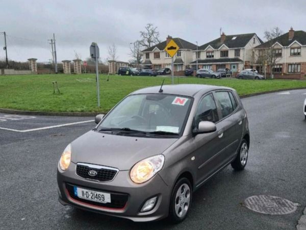 Kia Picanto Hatchback, Petrol, 2011, Silver