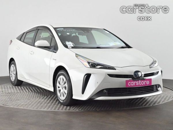 Toyota Prius Hatchback, Petrol Hybrid, 2020, White