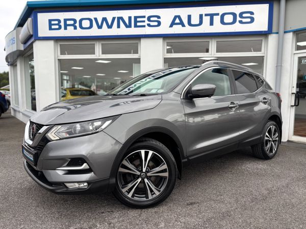 Nissan Qashqai Hatchback, Diesel, 2018, Grey