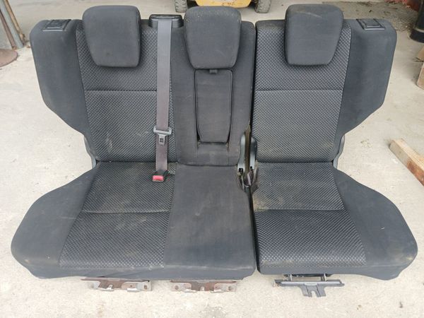 Volkswagen Golf SUV, Petrol, 2000, Red