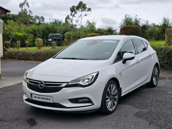 Opel Astra Hatchback, Diesel, 2016, White