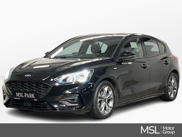 Ford Focus Hatchback, Petrol Hybrid, 2021, Black