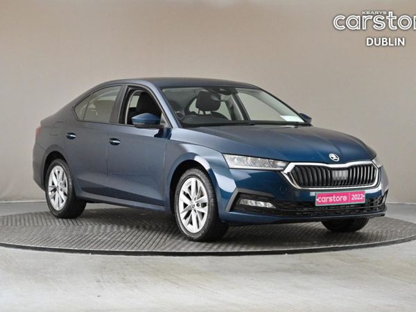 Skoda Octavia Saloon, Diesel, 2022, Blue