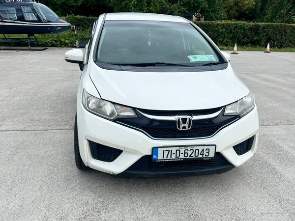 Honda Fit Hatchback, Petrol Hybrid, 2017, White