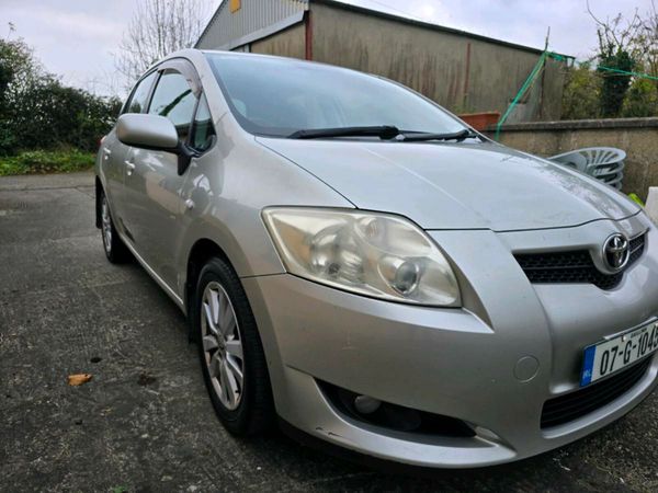 Toyota Auris Hatchback, Petrol, 2007, Silver