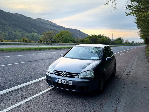 Volkswagen Golf Hatchback, Petrol, 2008, Grey