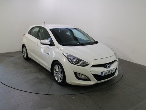 Hyundai i30 Hatchback, Diesel, 2014, White